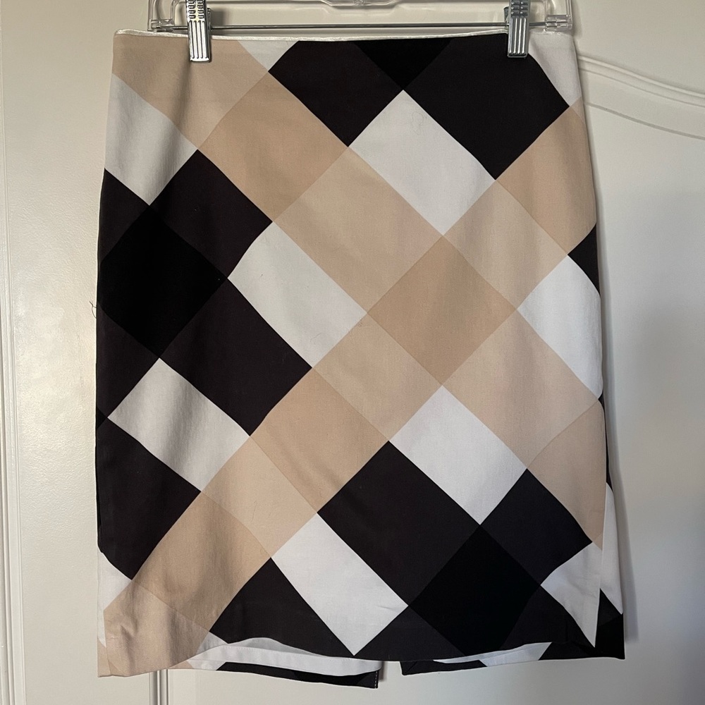 White House Black Market Women’s Skirt